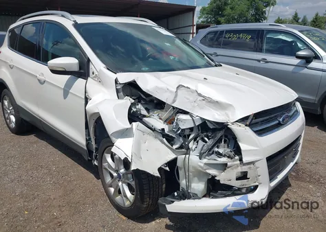 2014 Ford Escape Titanium из США, поврежденный, VIN 1FMCU0JX2EUC06395